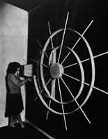 Berenice Abbott. Frederick Kiesler's viewing mechanism for Marcel Duchamp's Boîte-en-valise, Kinetic Gallery, Art of This Century, 1942