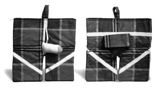 Marcel Duchamp: Couple of Laundress's Aprons, 1959. Imitated rectified readymade: two potholders (male and female), included in Boîte alerte (Emergency Box). Male figure: cloth, 20,3 × 17,7 cm. Female figure: cloth and fur, 20,5 × 19,8 cm.