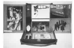 Marcel Duchamp; La Boîte-en-valise, 1935-41.