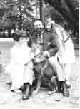 Marthe Sarazin-Levassor (née Olivié), Henri Sarazin-Levassor, Lydie and their dog “Flic” (slang for a policeman).